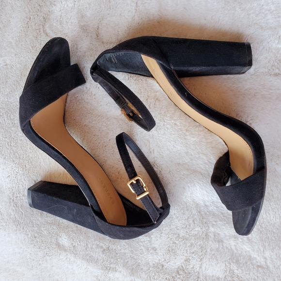 Express Heels - Picture 2 of 3
